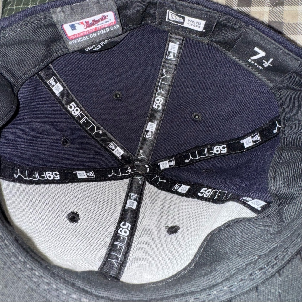 Minnesota Twins New Era 59FIFTY Fitted Hat 7 1/4 MLB Postseason 2017 - Picture 7 of 11